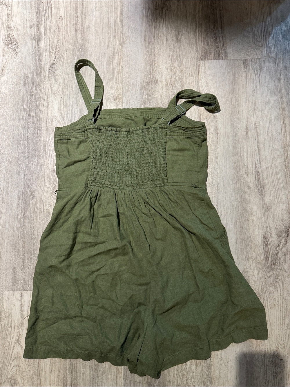 Old Navy Olive Green Strappy Romper with Pockets - Picture 4 of 4